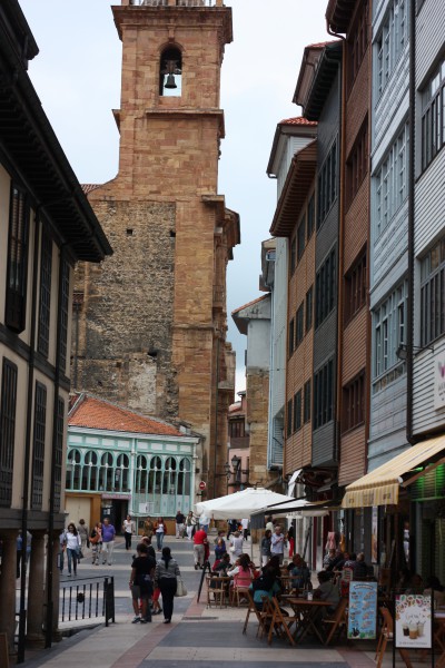 Paseando por las calles de Oviedo